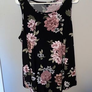 Torrid floral sleeveless blouse